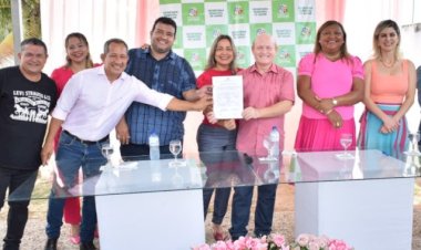 Prefeito Bala Rocha assina ordens de serviço para setor de mamografia e mais sete obras no município