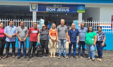 Com emenda do Senador Randolfe Rodrigues, o Prefeito Bruno Mineiro, entrega a Escola Municipal Bom Jesus