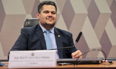 Senador Davi Alcolumbre é reeleito presidente da CCJ do Senado Federal