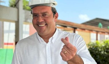 Enquanto os servidores públicos municipais gritam por aumento, Furlan se autopresentea com um reajuste de salário de mais de 60% passando a ganhar quase 40 mil reais