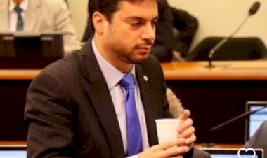 Aliado de Furlan: Vinicius Gurgel é duramente criticado por destinar milhões a cidades desconhecidas enquanto condena o Amapá à pobreza e à violência