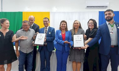 Governo Clécio, representado pela Secretária Estadual de Educação, Sandra Casimiro, assina acordo de cooperação em educação transfronteiriça