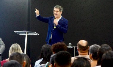 Senador Randolfe acredita que a exploração de petróleo na região mudará a vida dos amapaenses e abrirá um novo horizonte estratégico para o estado.