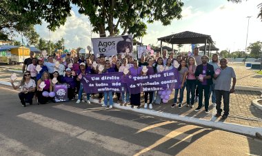 Prefeito Bruno Mineiro inaugura na Praça Saturnino, o Banco Vermelho, símbolo de luta contra a violência de gênero