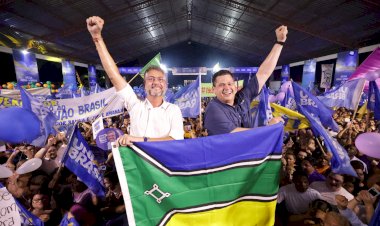 Clécio oficializa filiação ao União Brasil em grande ato partidário no Amapá