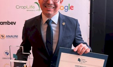 Maior campeão da história do Prêmio Congresso em Foco, Randolfe é o melhor senador do Norte