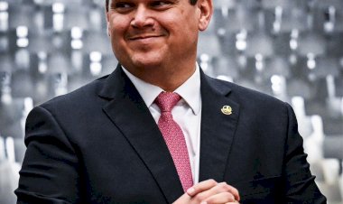 Após articulação de Davi, CCJ da Câmara aprova PEC que concede direitos a servidores de ex-Territórios