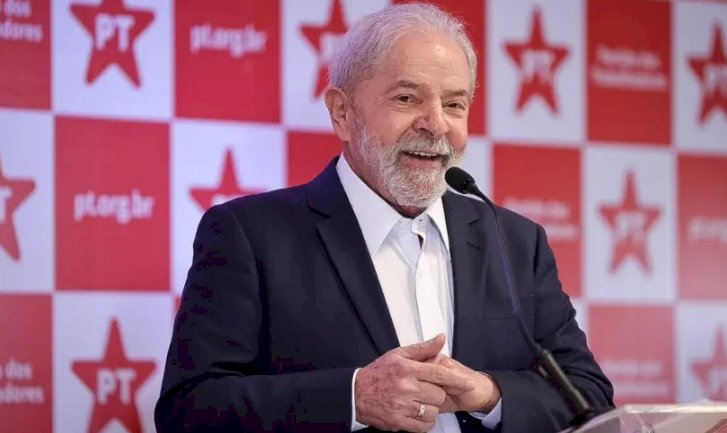 Lula chega a 46 das intenções de voto e Bolsonaro mantém 32, diz pesquisa BTG Pactual/FSB