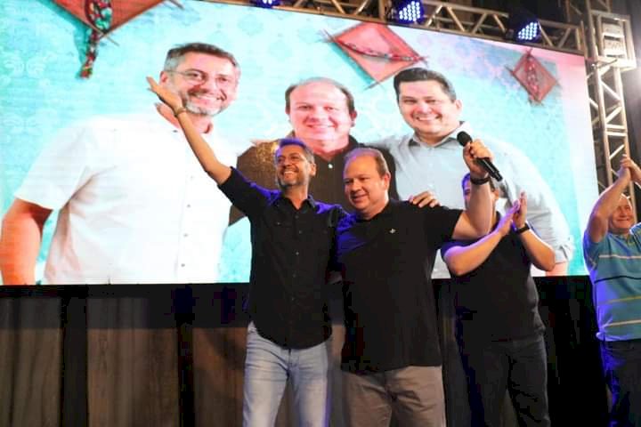 Luiz Carlos lança pré-cadidatura à reeleição com amplo apoio político
