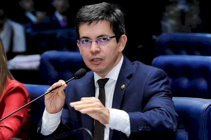 Ação de Randolfe Rodrigues garante parecer favorável do STF ao transporte público gratuito no 2º turno  das eleições