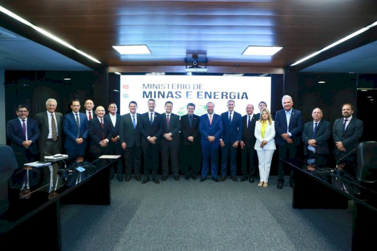Davi Alcolumbre se reúne com ministro de Minas e Energia e exploração de petróleo no Amapá ganha novo capítulo