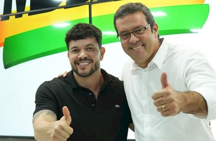 Rompimento em andamento: Deputado Federal Acácio Favacho mostra que não será marionete do Prefeito Furlan