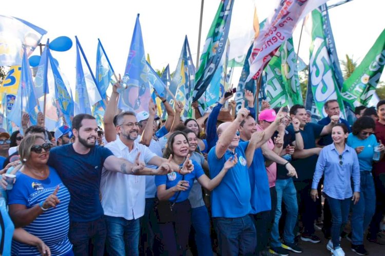 Lider em todas as pesquisas Bala Rocha faz caminhada histórica em Santana