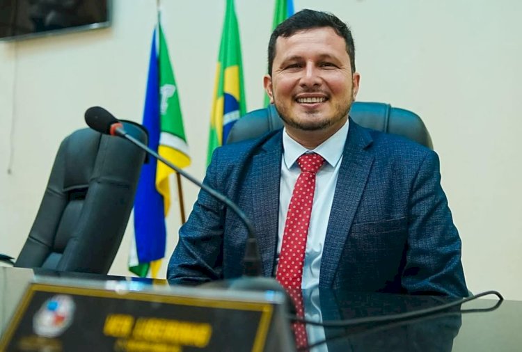 Enquete do site Samaúma News aponta vereador Ligeirinho como candidato forte à Prefeitura de Santana em 2028