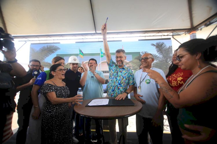 Um novo Teatro das Bacabeiras: Davi garante os recursos e Clécio inicia as obras