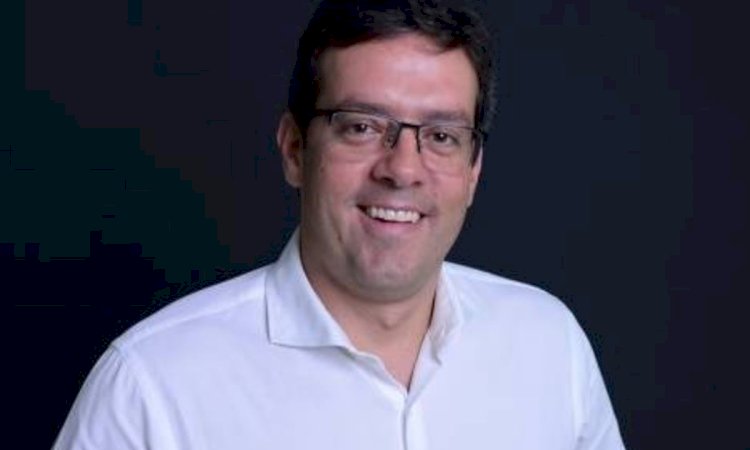 Prefeito Furlan aplica calote duplo: comissionados da PMM amargam salários atrasados enquanto famosos recebem fortunas