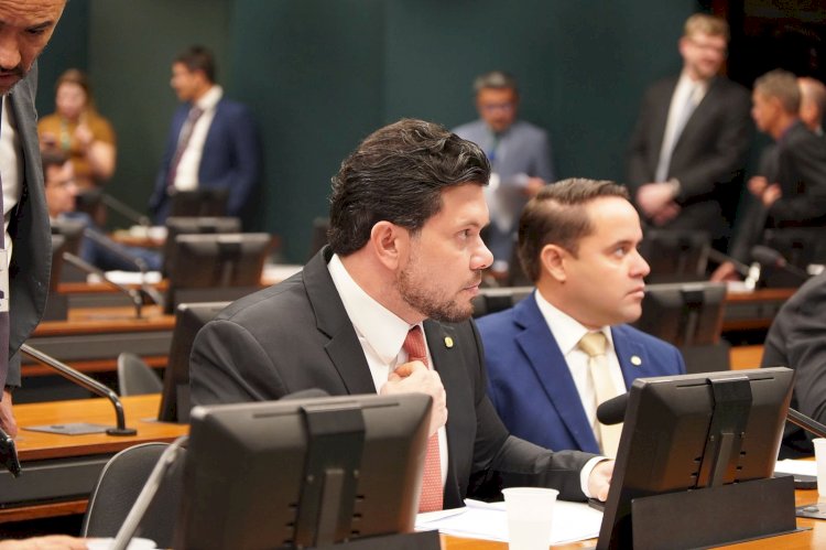 PEC 47 é aprovada na CCJ e avanço histórico tem atuação decisiva de Acácio Favacho